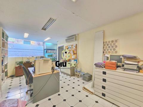 Local comercial en venta en Ciudad Monumental