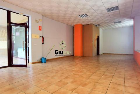 Local comercial en alquiler en Centro