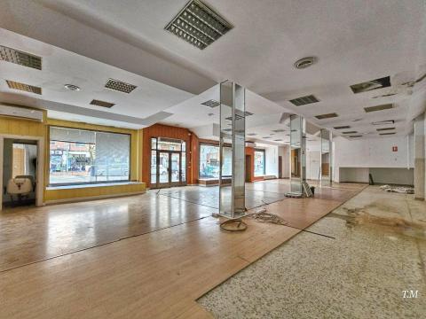 Local comercial en venta en Nuevo Cáceres